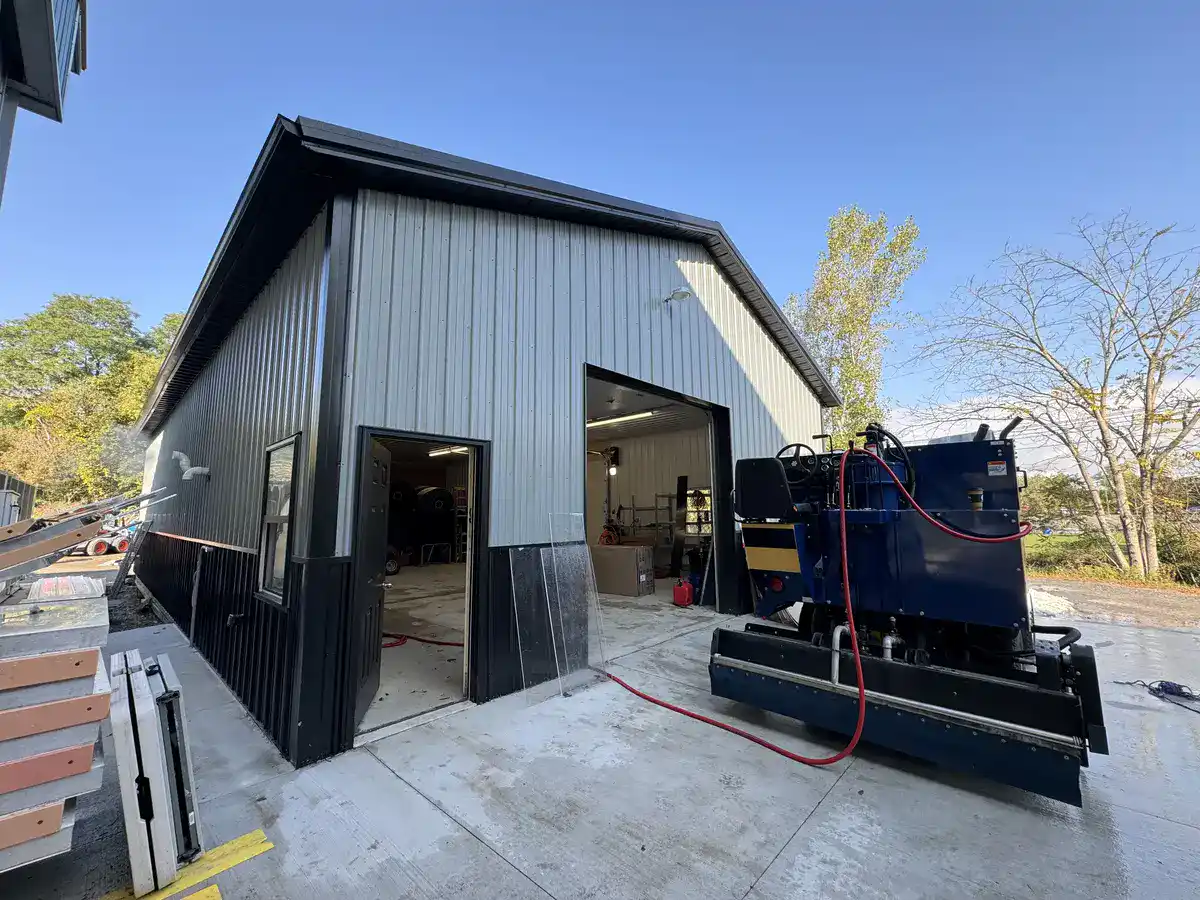 Pole Barn | Classic Rink