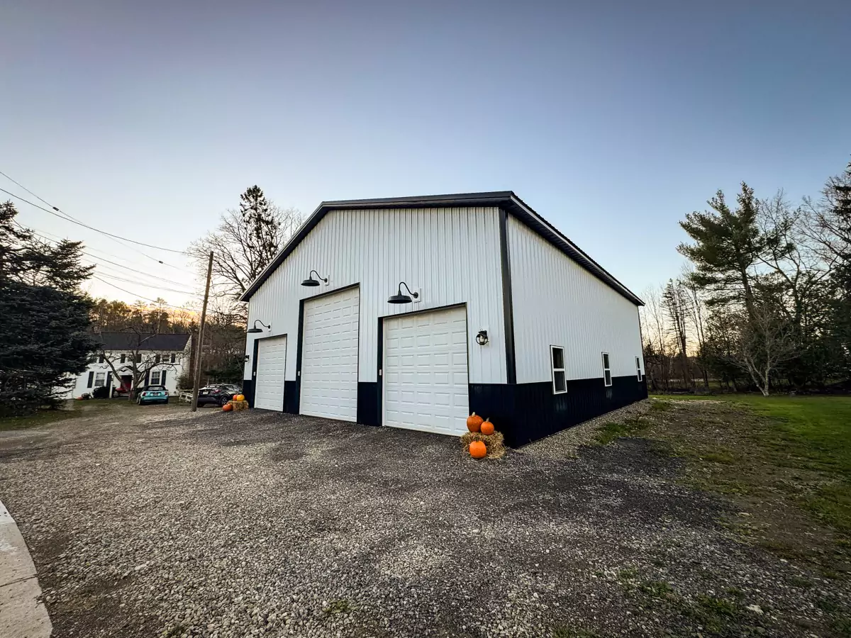 Pole Barn | Holland, NY